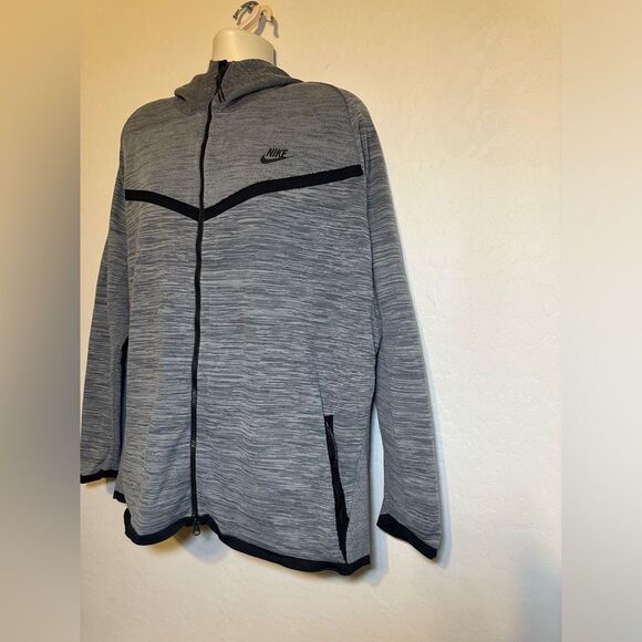 Men's Nike Tech Knit Windrunner Hooded Jacket Lebron 728685-043 XXL Gray New - Picture 2 of 7